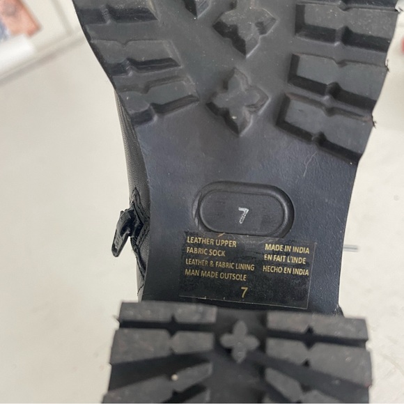 Seychelles black leather healed boot. Size: 7 excellent condition - Picture 10 of 12